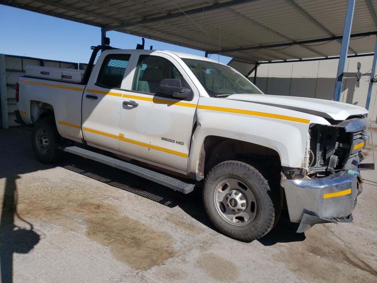 2018 CHEVROLET SILVERADO - Image 4