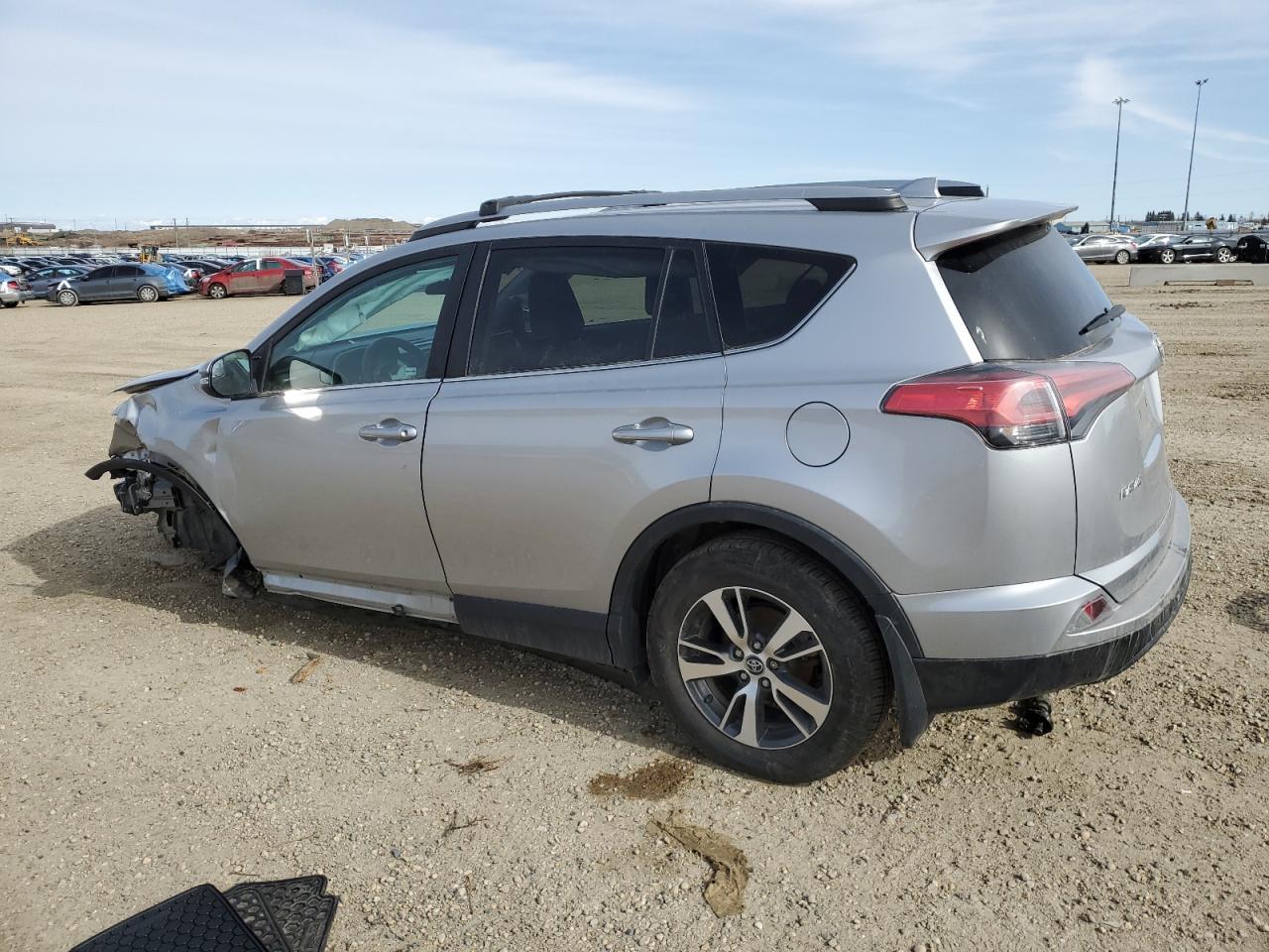 2018 TOYOTA RAV4 LE - Image 2