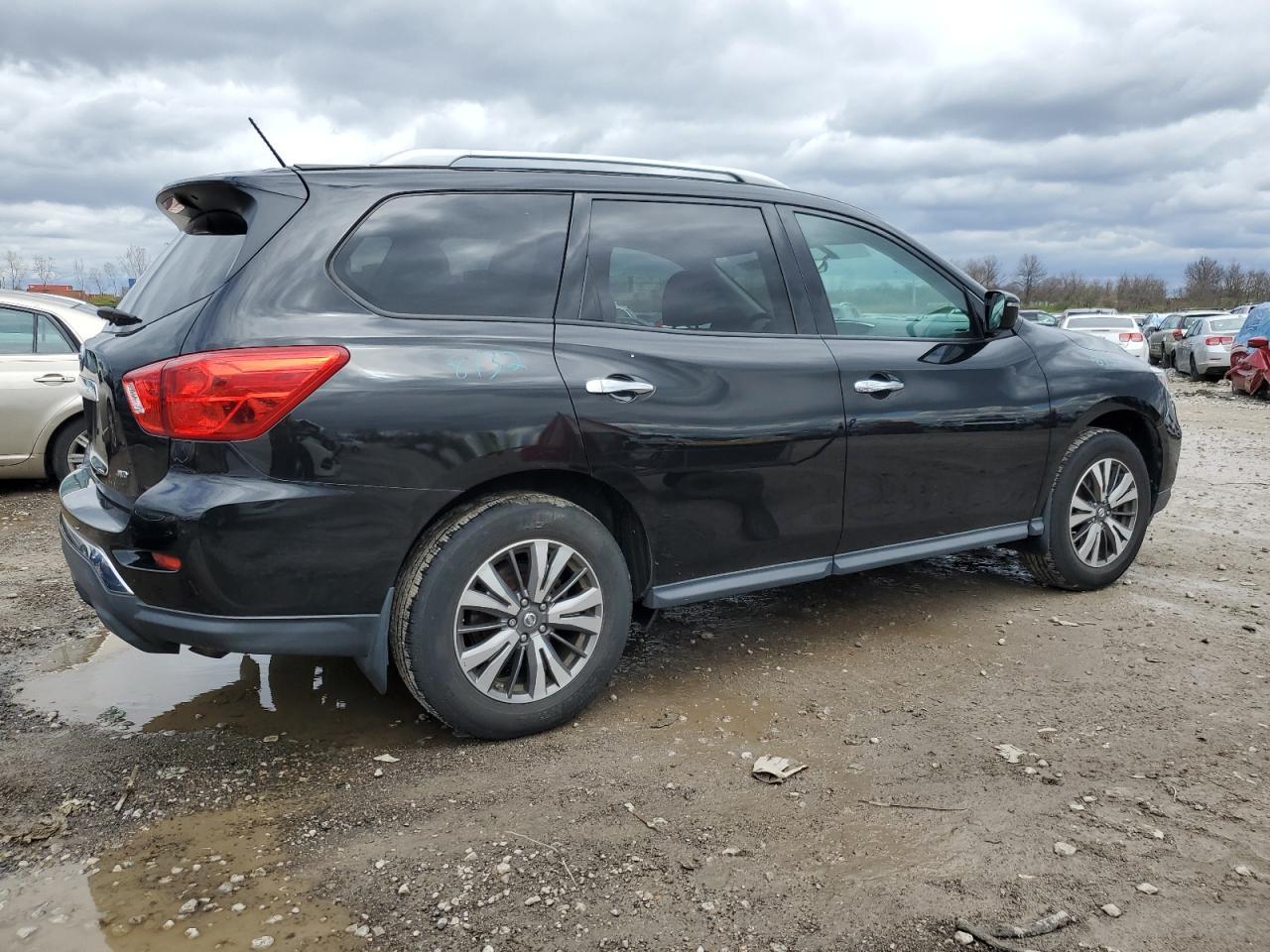 2017 NISSAN PATHFINDER - Фото 3