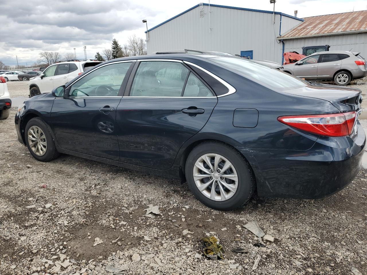 2016 TOYOTA CAMRY LE - Image 2