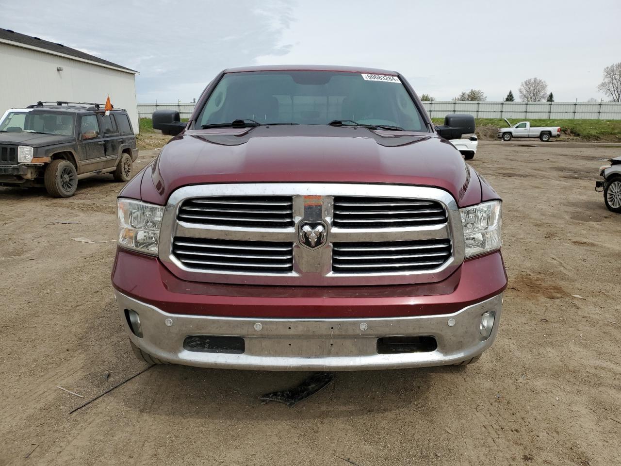 2017 RAM 1500 SLT - Image 5