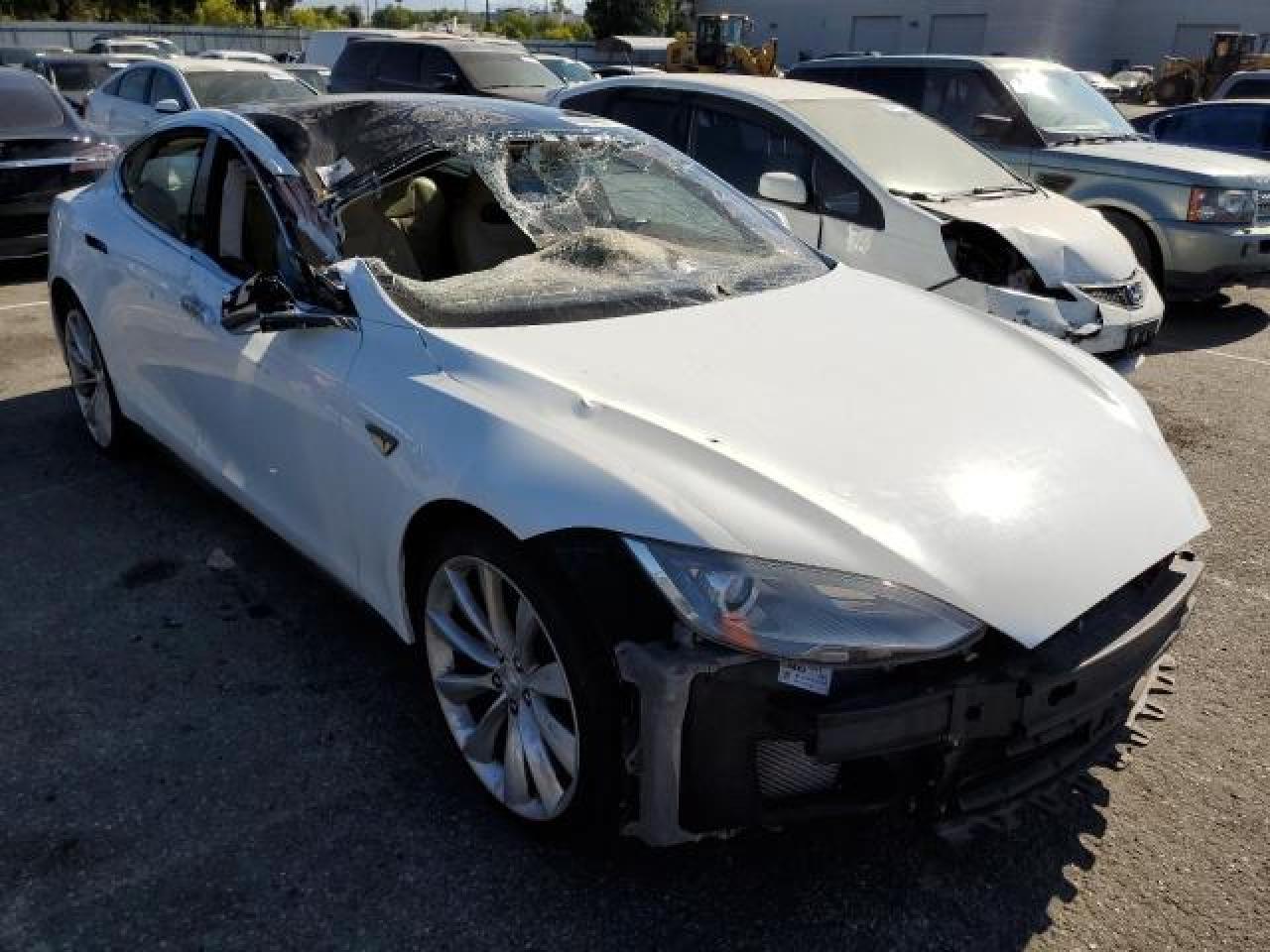 2015 TESLA MODEL S 60 - Фото 4