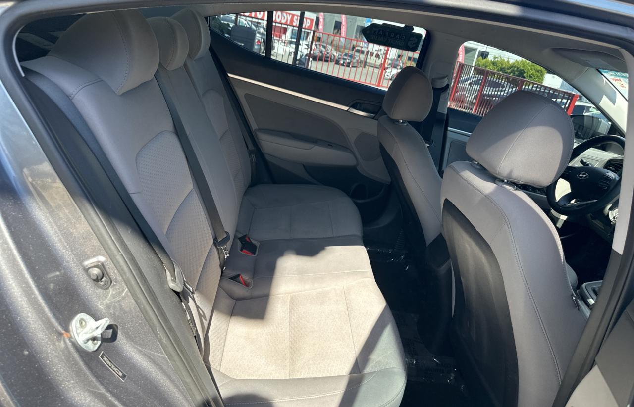 2019 HYUNDAI ELANTRA SE - Фото 6