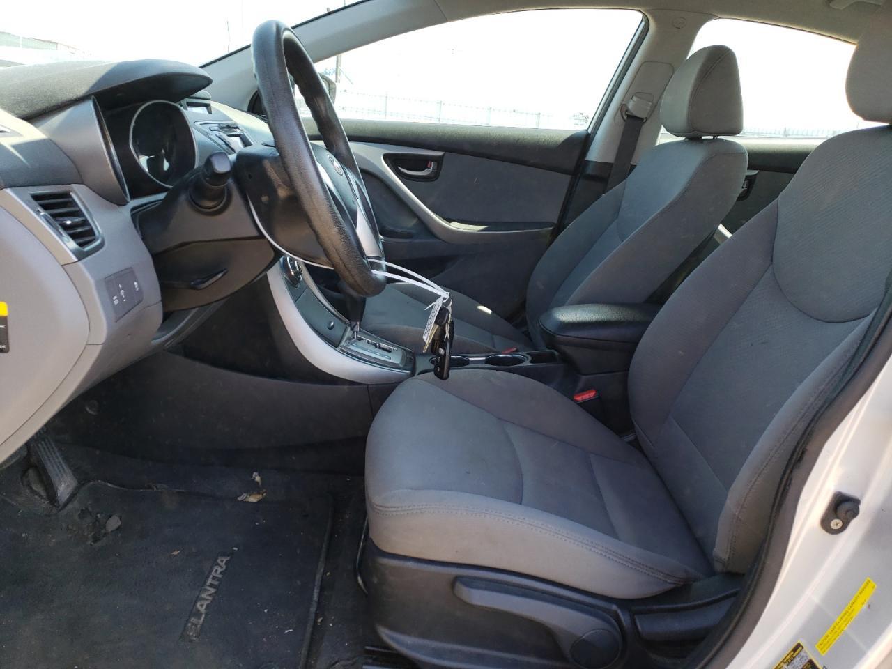 2013 HYUNDAI ELANTRA GL - Image 7