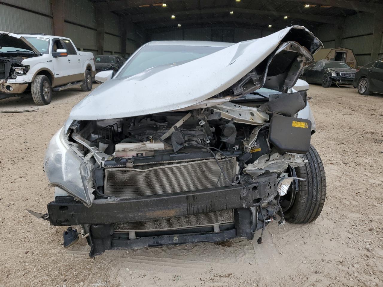 2014 TOYOTA CAMRY L - Image 5