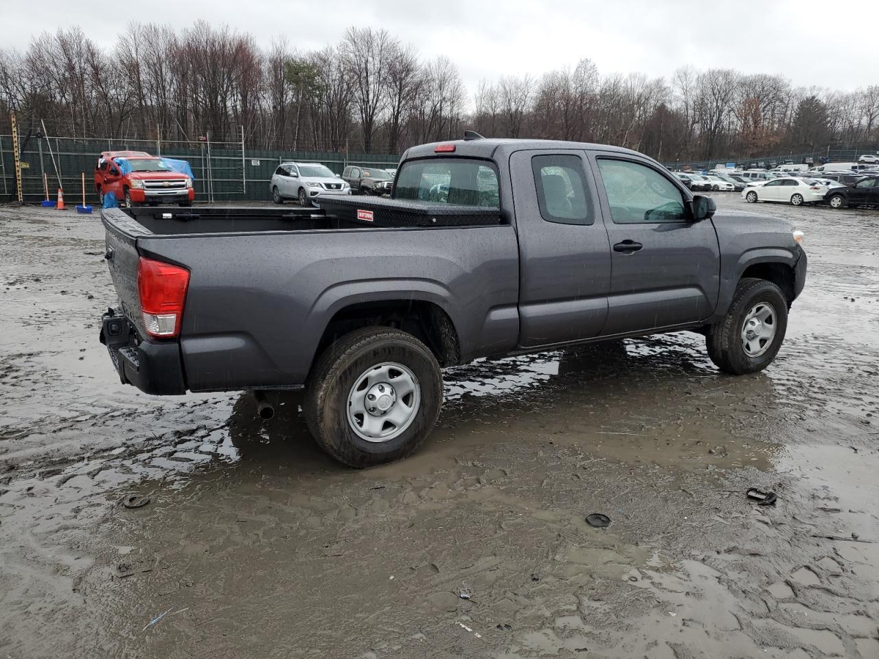 2017 TOYOTA TACOMA ACC - Image 3