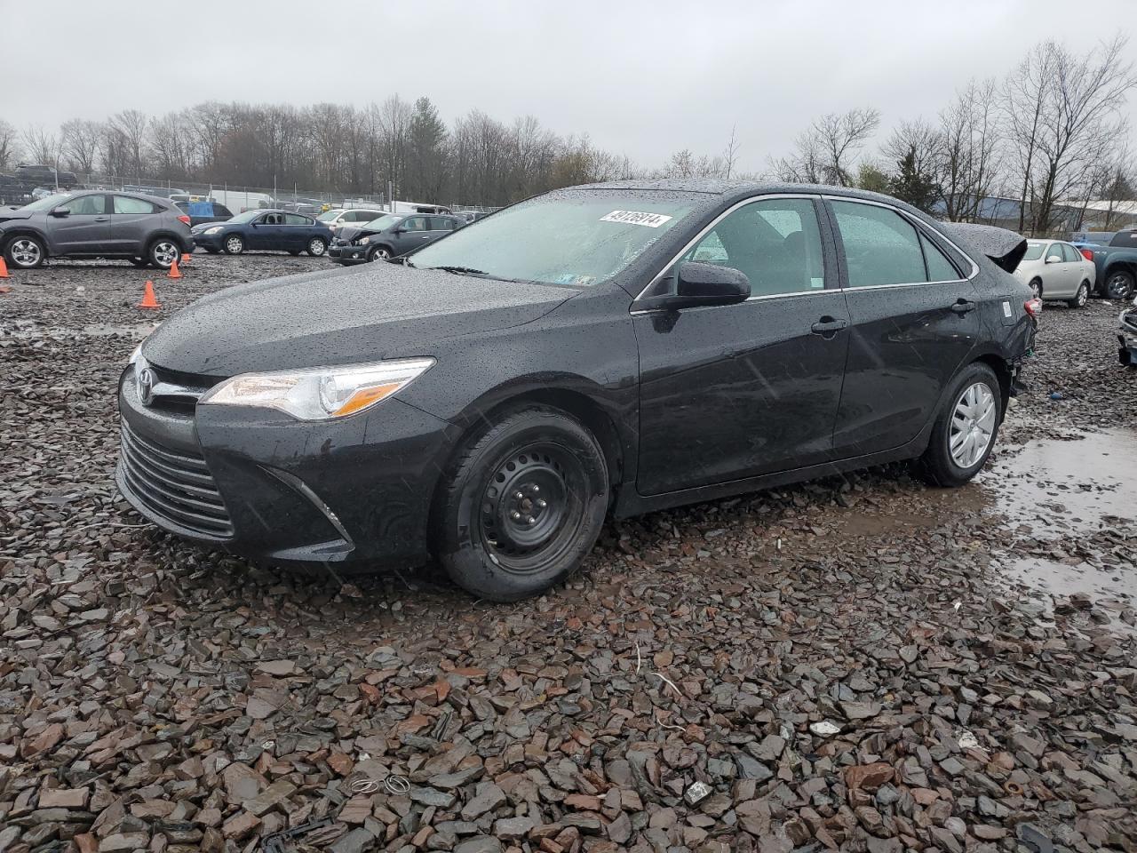 2016 TOYOTA CAMRY LE