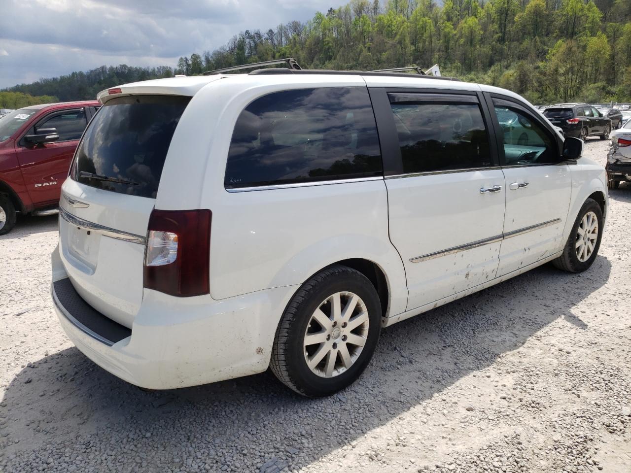 2014 CHRYSLER TOWN & COU - Image 3