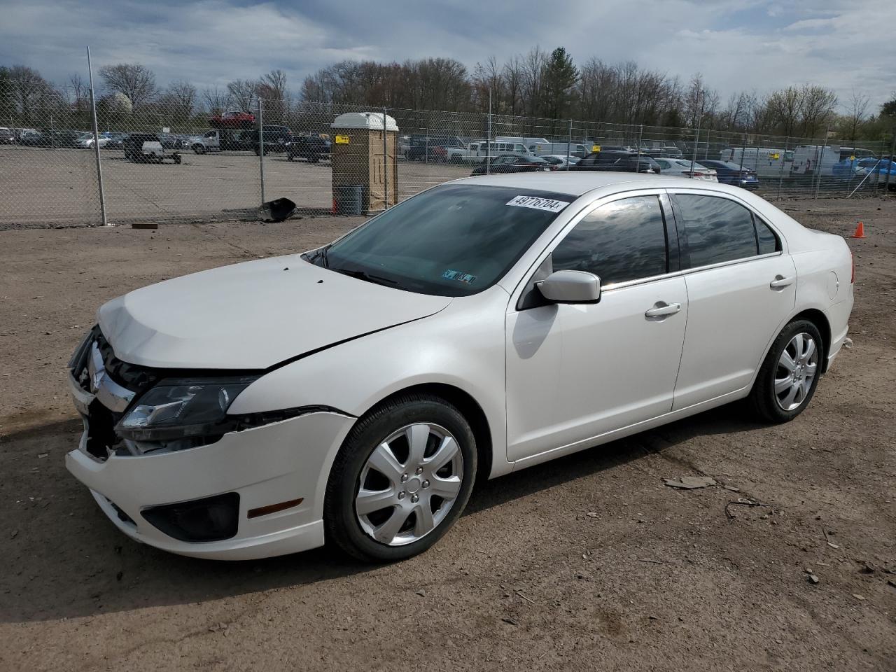 2011 FORD FUSION SE car image