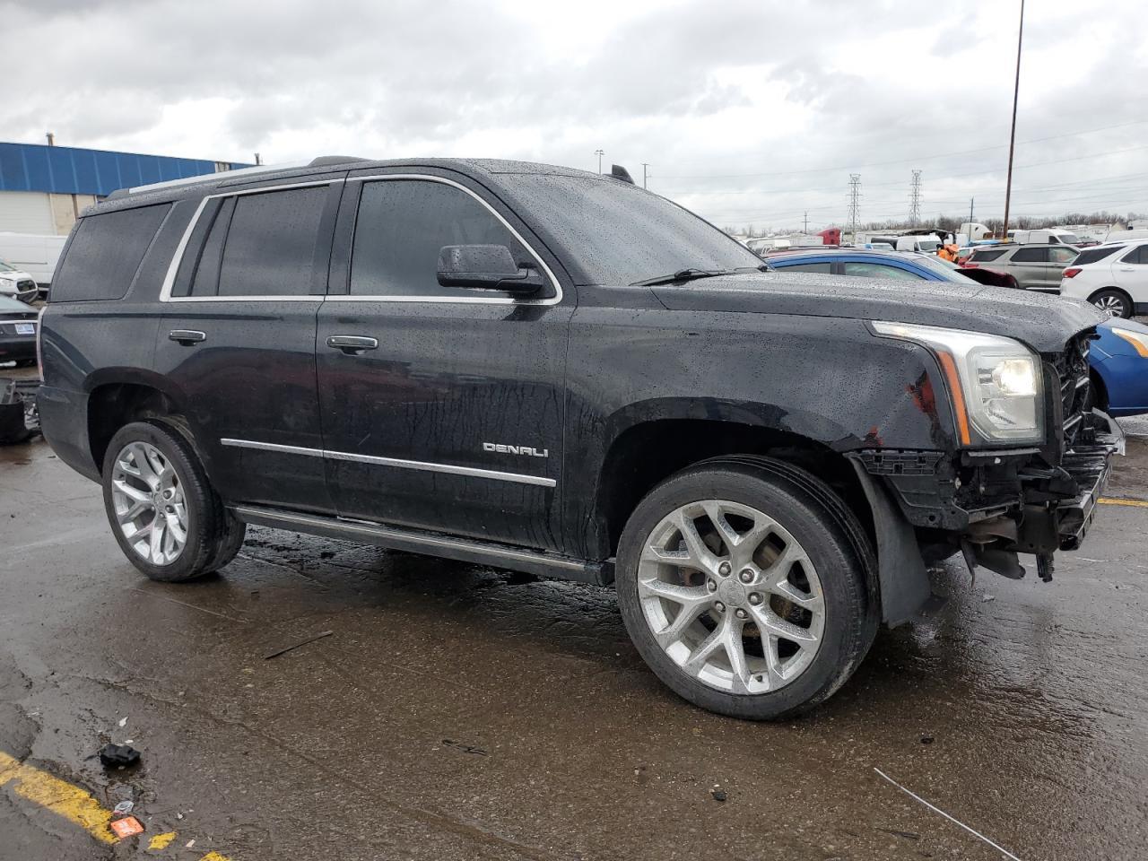 2017 GMC YUKON DENA - Фото 4