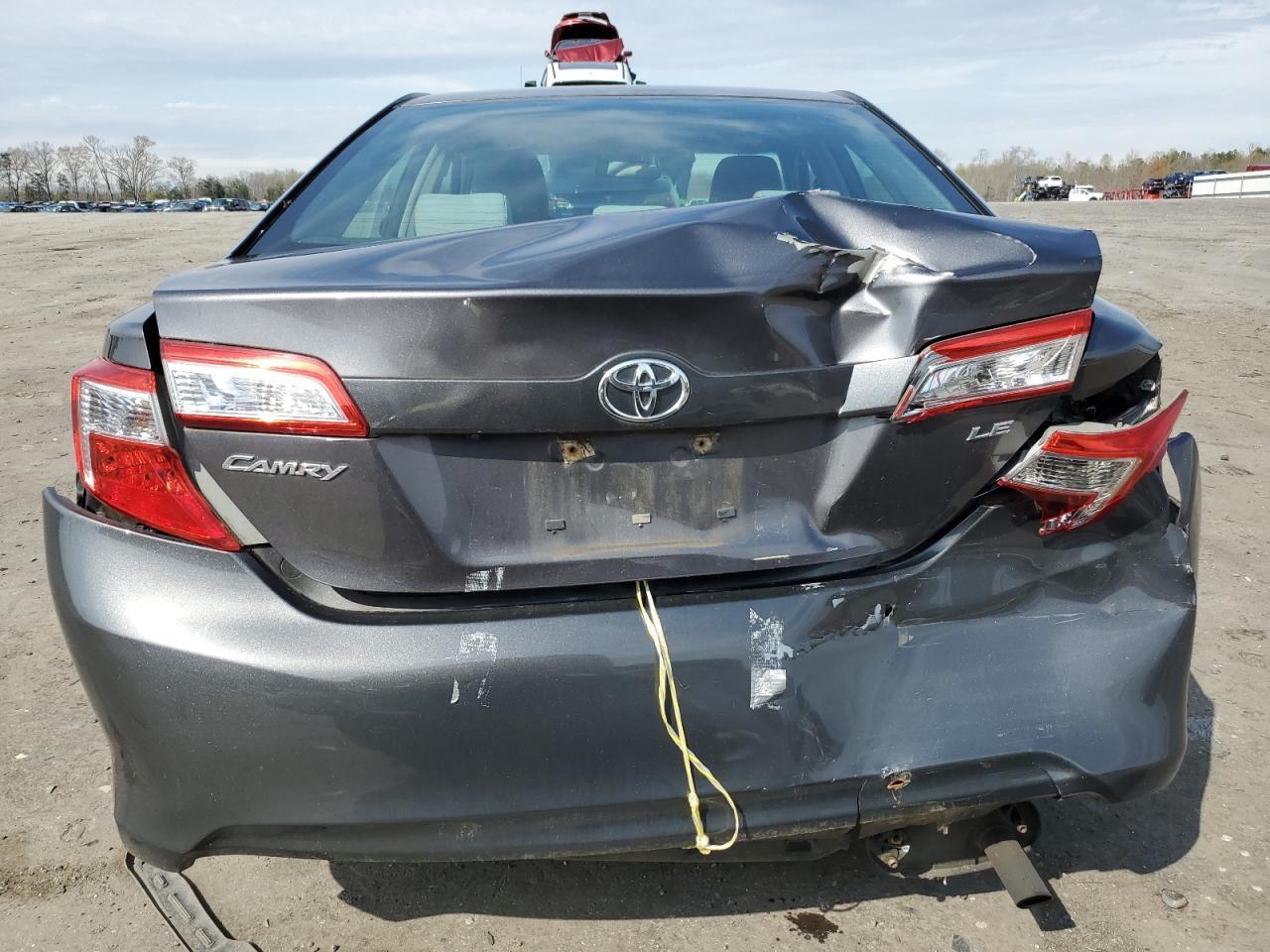 2014 TOYOTA CAMRY L - Image 6