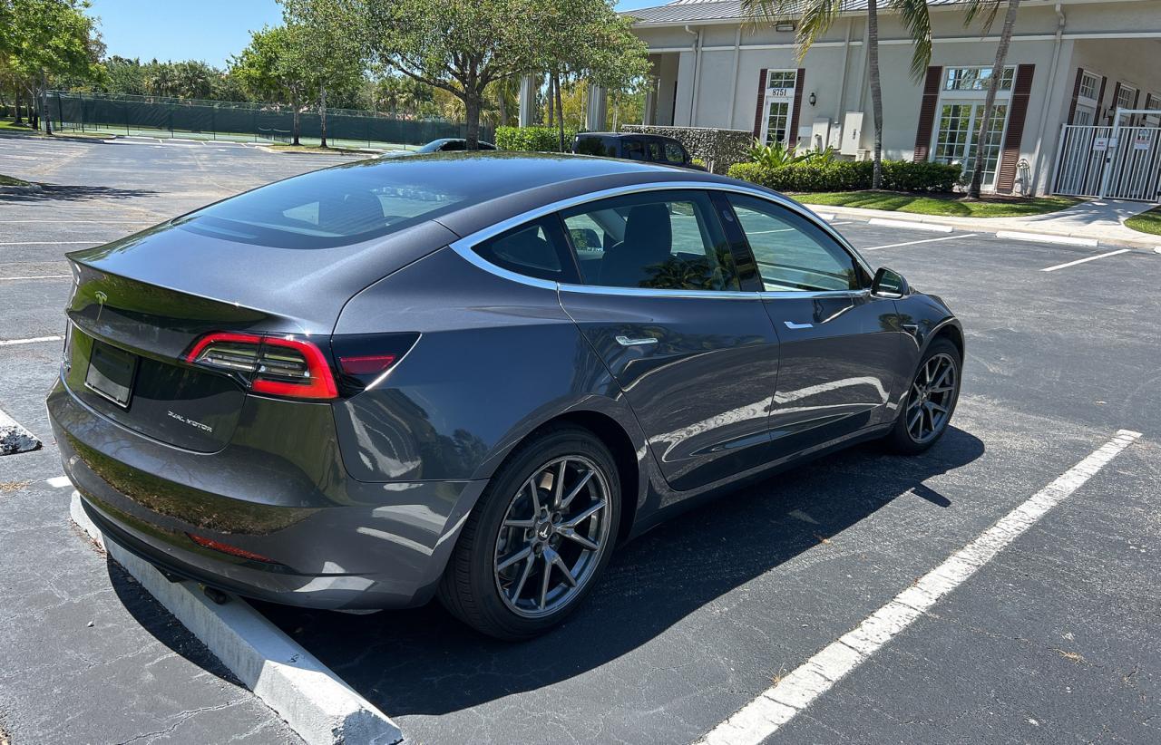2019 TESLA MODEL 3 - Фото 4
