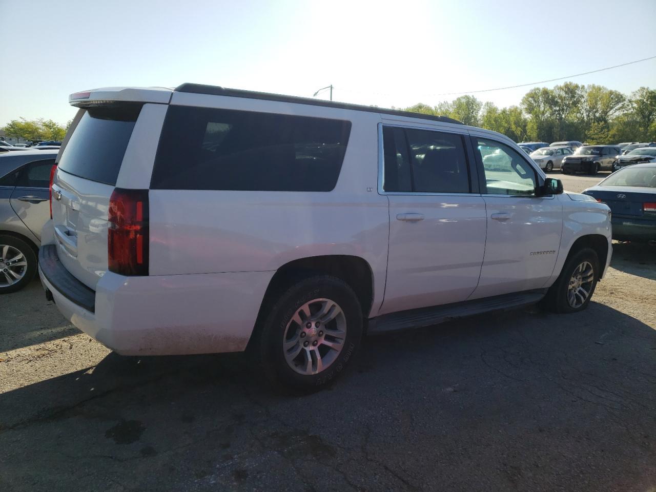 2015 CHEVROLET SUBURBAN C - Фото 3