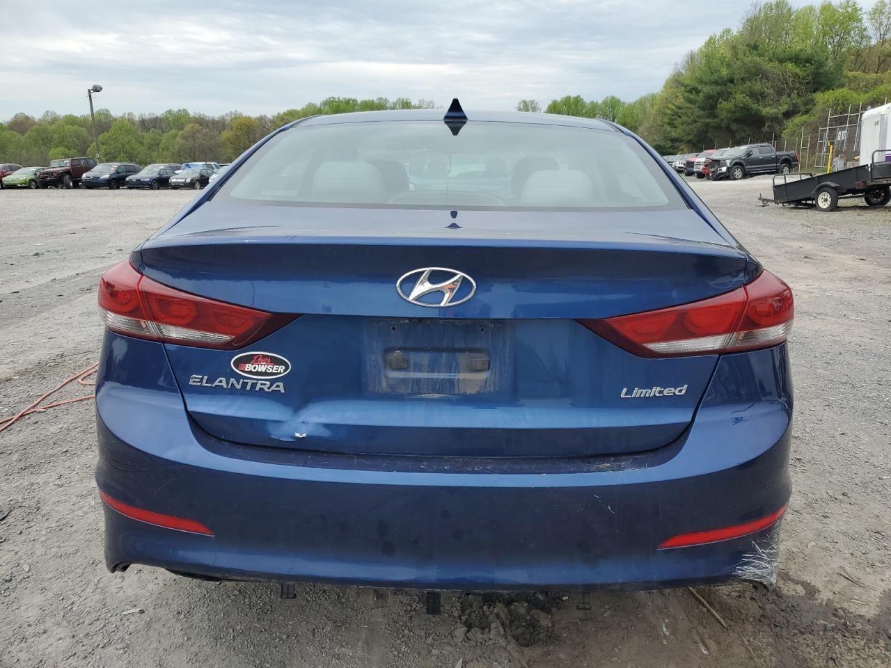 2017 HYUNDAI ELANTRA SE - Фото 6
