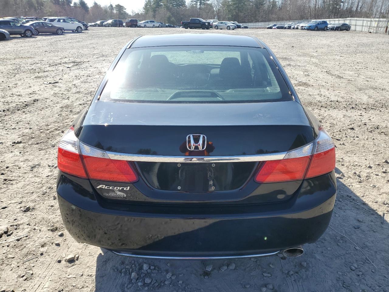2014 HONDA ACCORD LX - Image 6