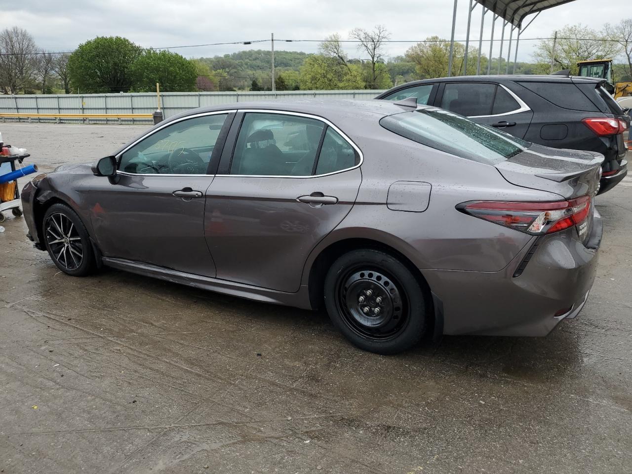 2021 TOYOTA CAMRY SE - Image 2