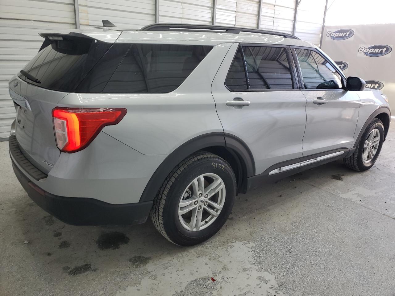 2022 FORD EXPLORER X - Image 3