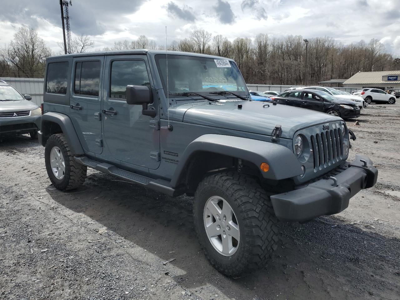 2015 JEEP WRANGLER U - Image 4