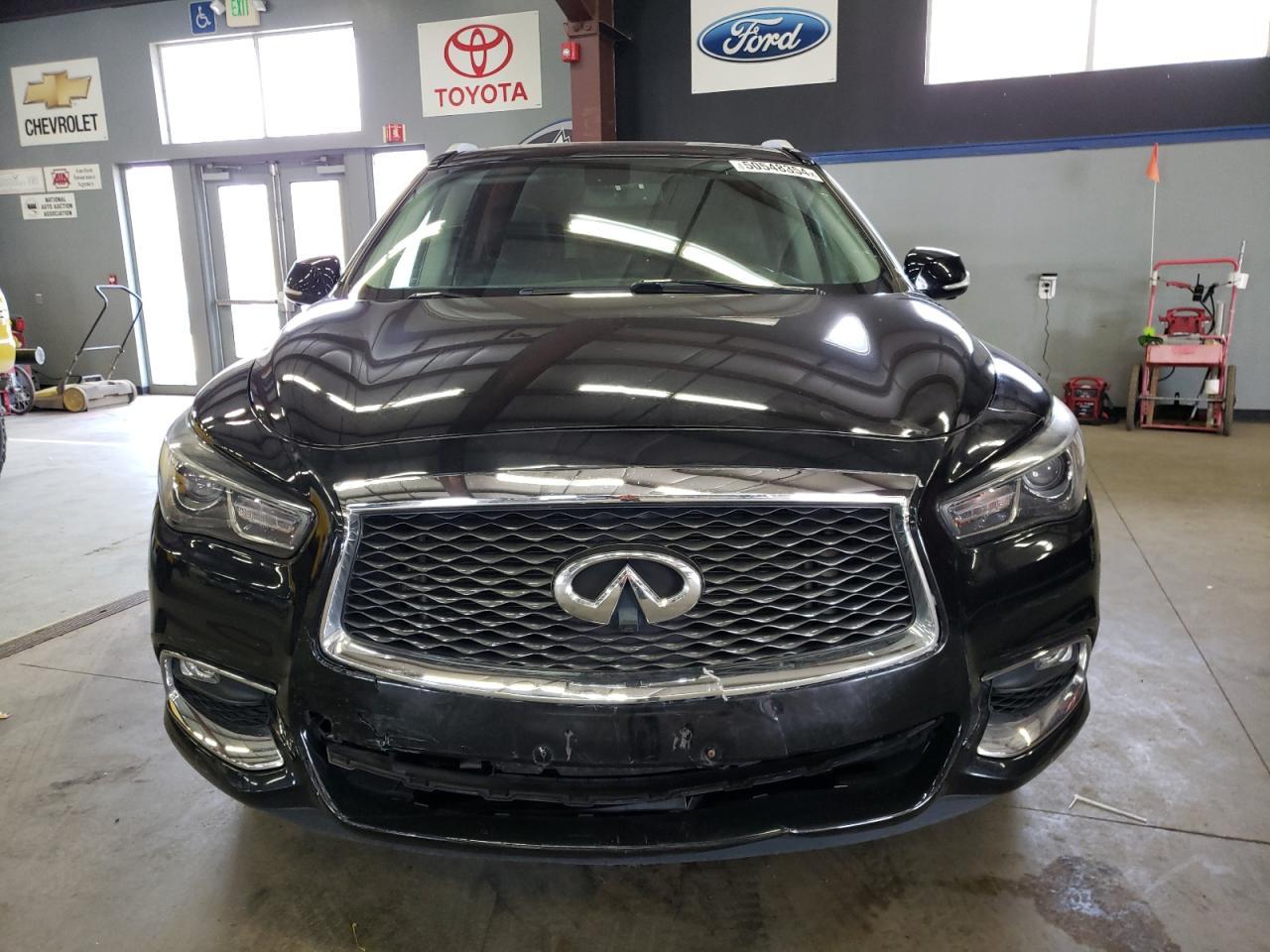 2017 INFINITI QX60 - Фото 5