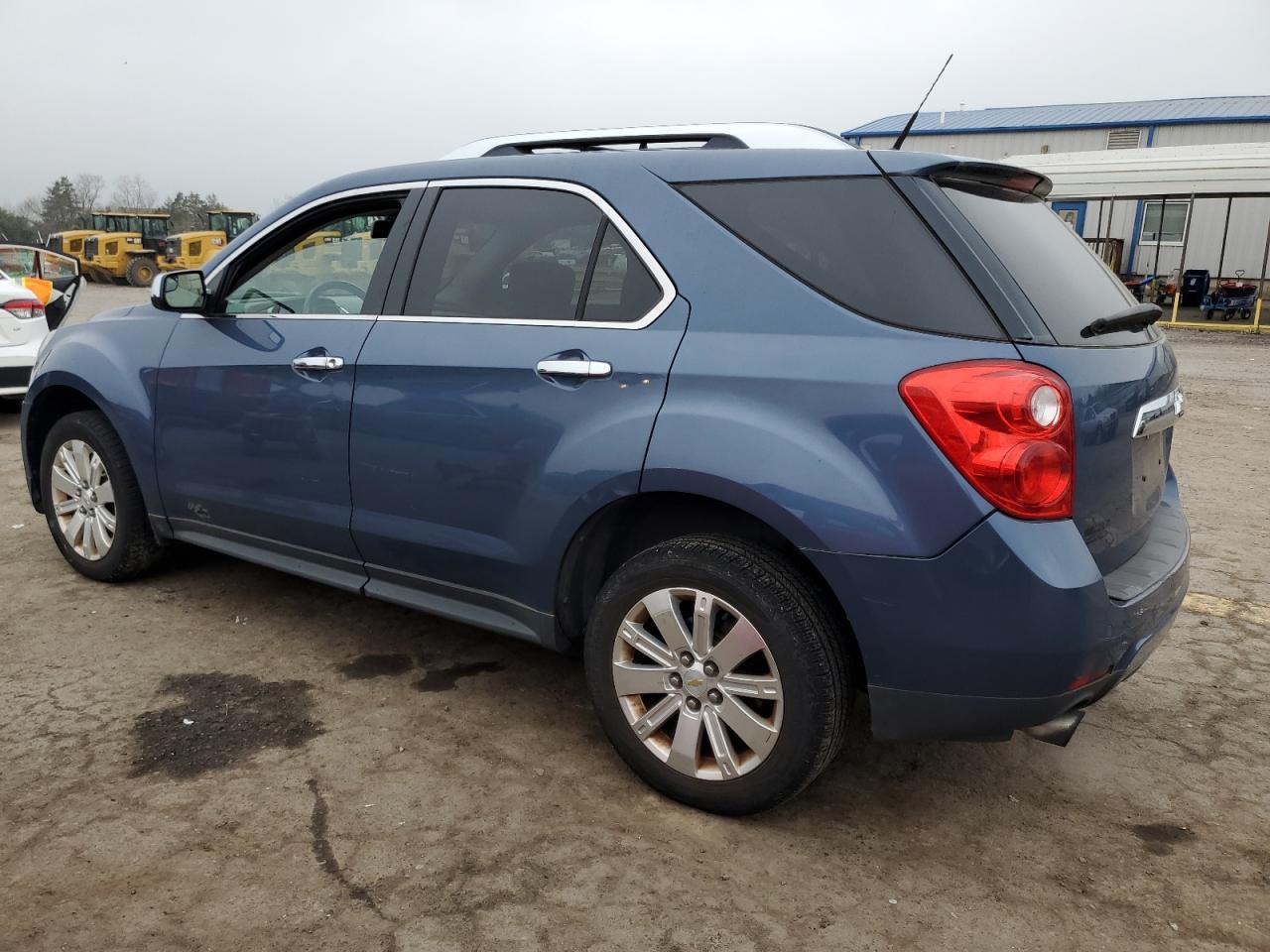 2011 CHEVROLET EQUINOX LT - Фото 2
