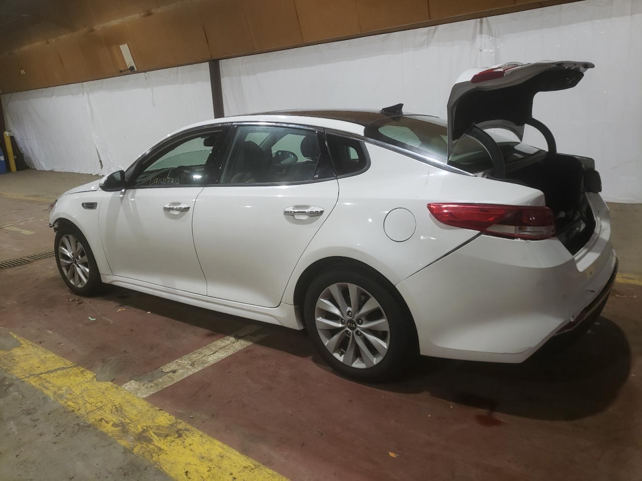 2016 KIA OPTIMA EX - Image 2
