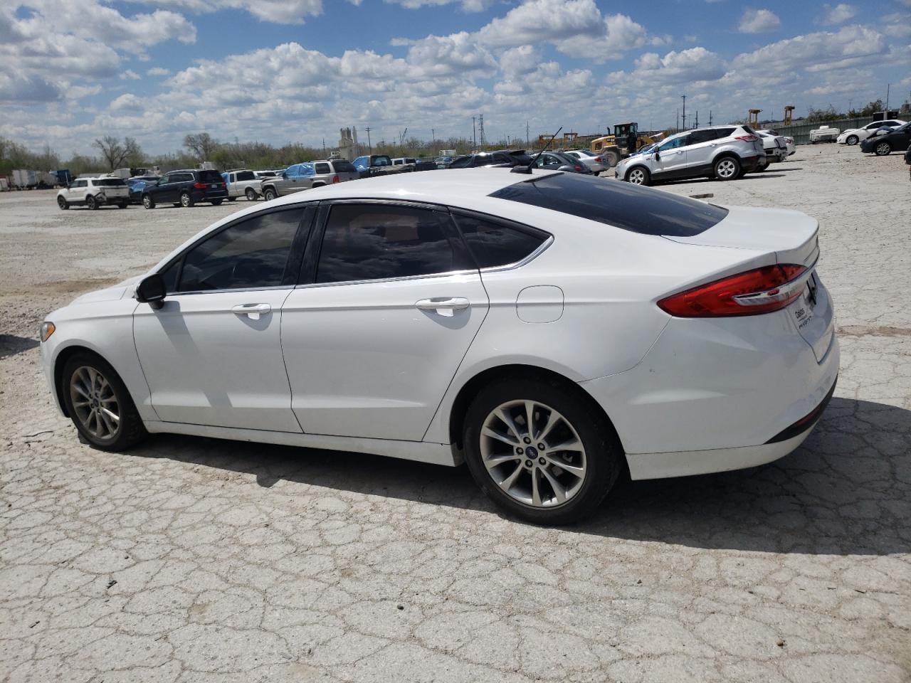 2017 FORD FUSION SE - Image 2