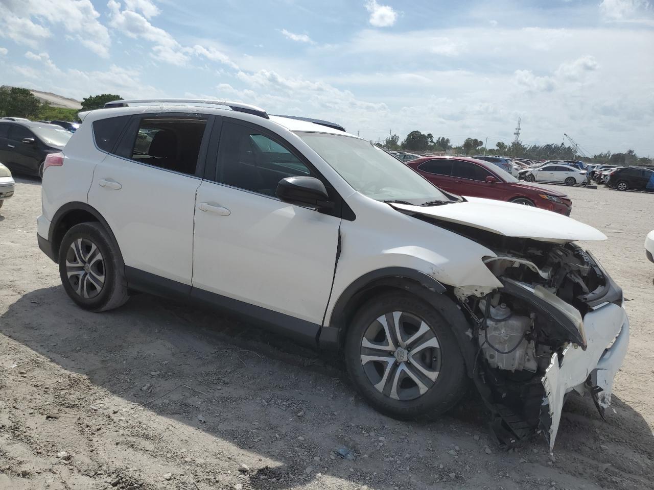 2016 TOYOTA RAV4 LE - Фото 4