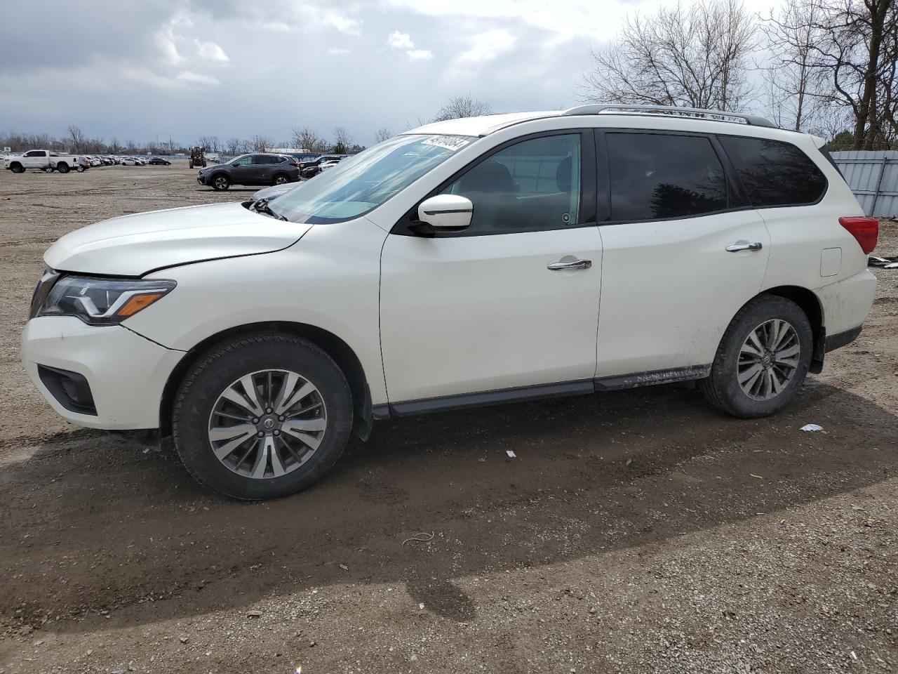 2017 NISSAN PATHFINDER