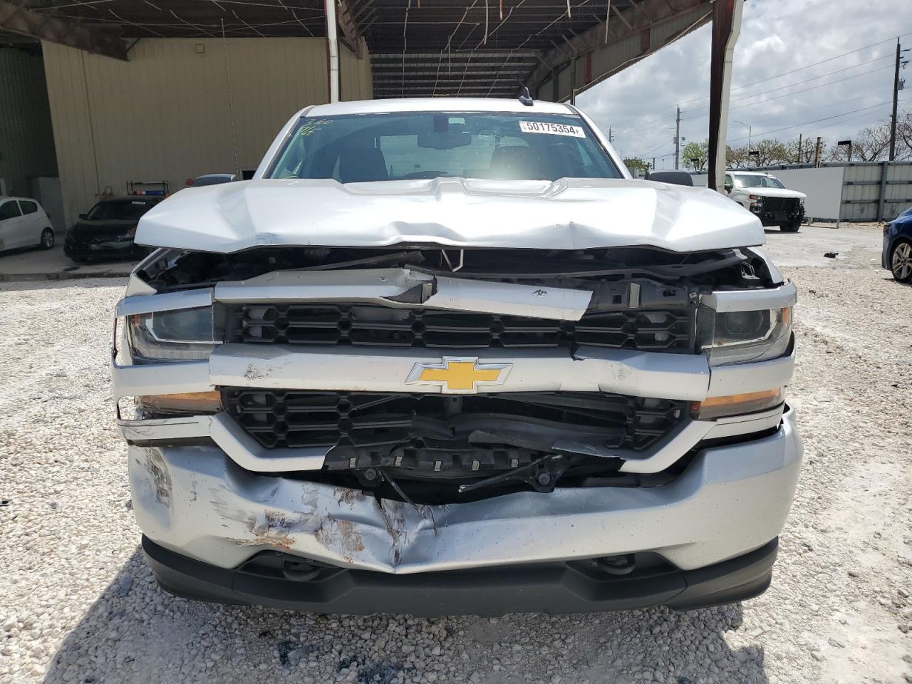2017 CHEVROLET SILVERADO - Image 5