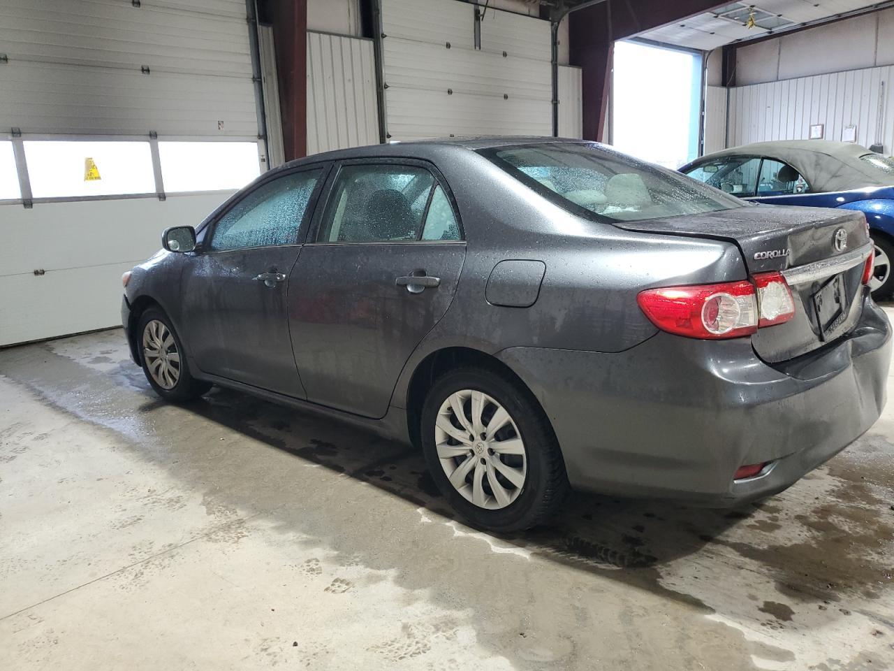 2013 TOYOTA COROLLA BA - Фото 2