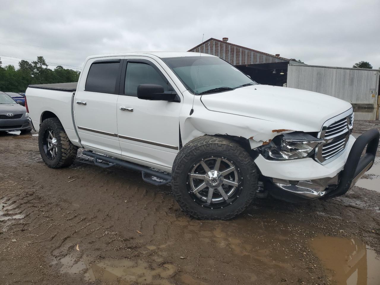2015 RAM 1500 SLT - Image 4