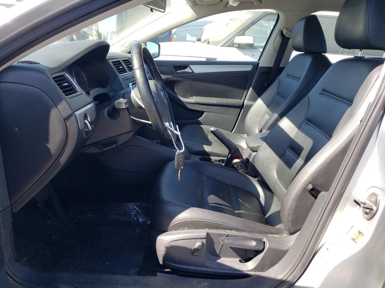 2014 VOLKSWAGEN JETTA SE - Фото 7