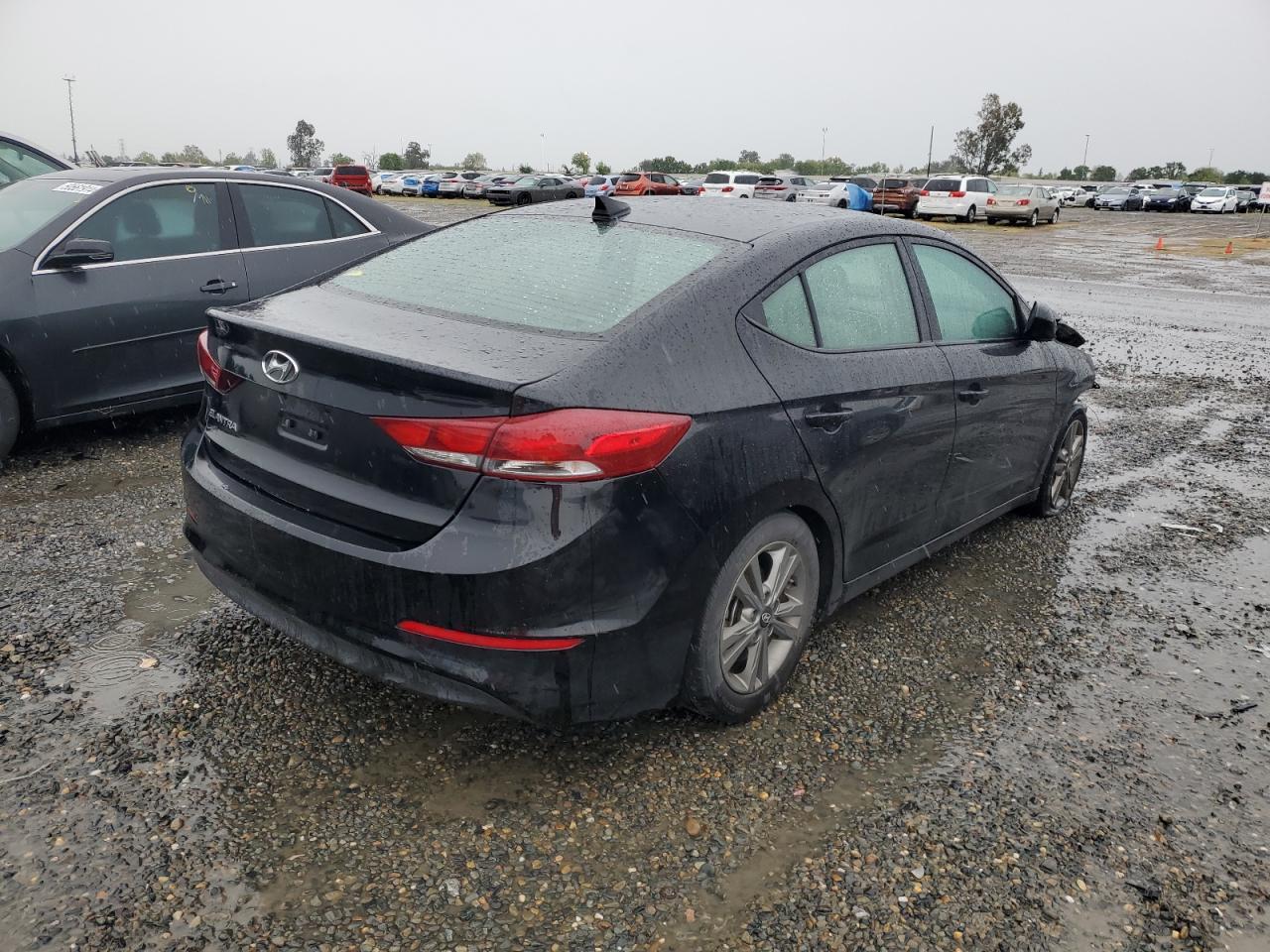 2018 HYUNDAI ELANTRA SE - Image 3