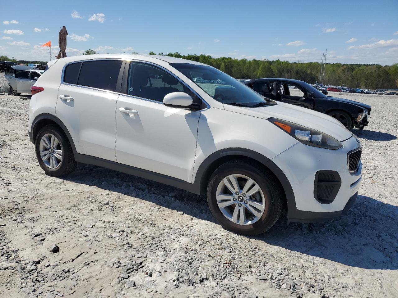 2017 KIA SPORTAGE L - Image 4