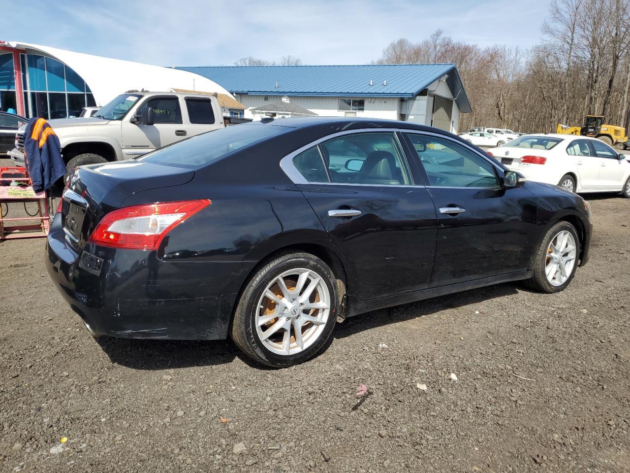2011 NISSAN MAXIMA S - Image 3