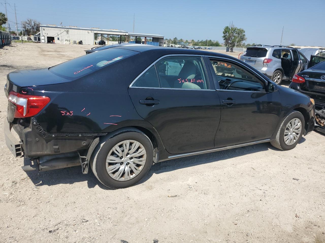 2013 TOYOTA CAMRY L - Фото 3