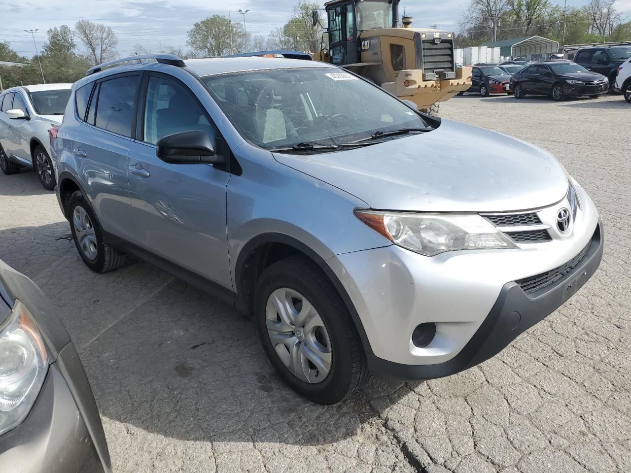 2015 TOYOTA RAV4 LE - Image 4