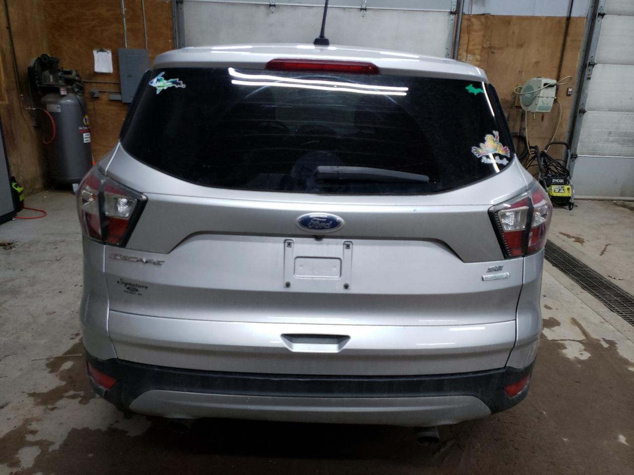 2017 FORD ESCAPE SE - Image 6