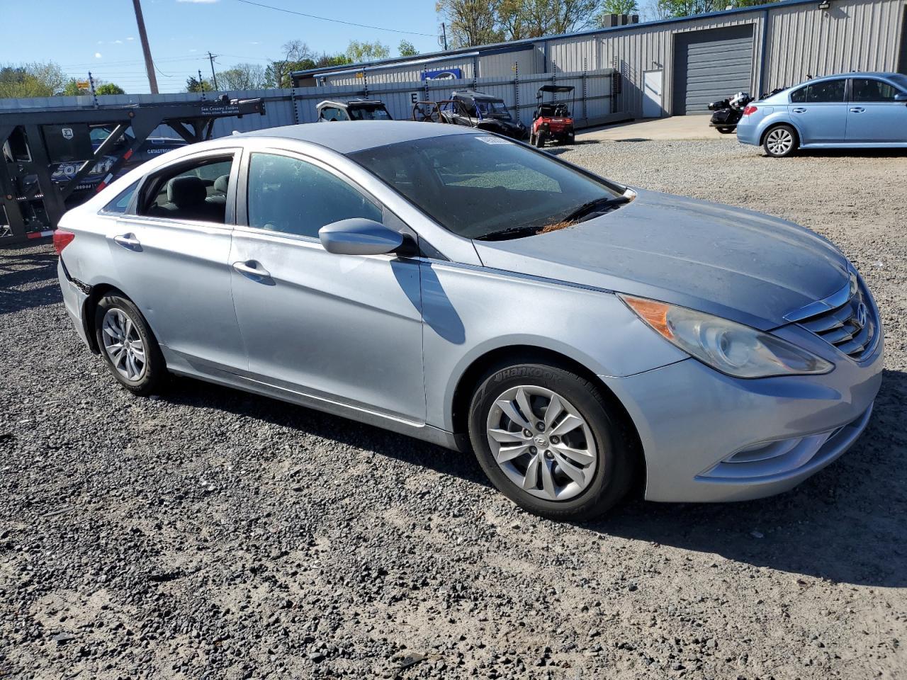 2011 HYUNDAI SONATA GLS - Image 4