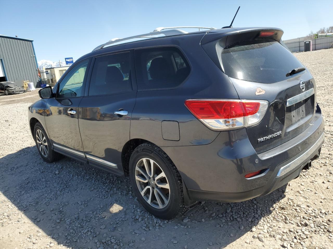 2013 NISSAN PATHFINDER - Фото 2