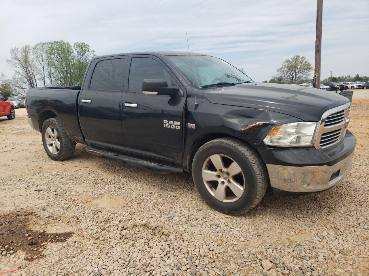 2017 RAM 1500 SLT - Image 4