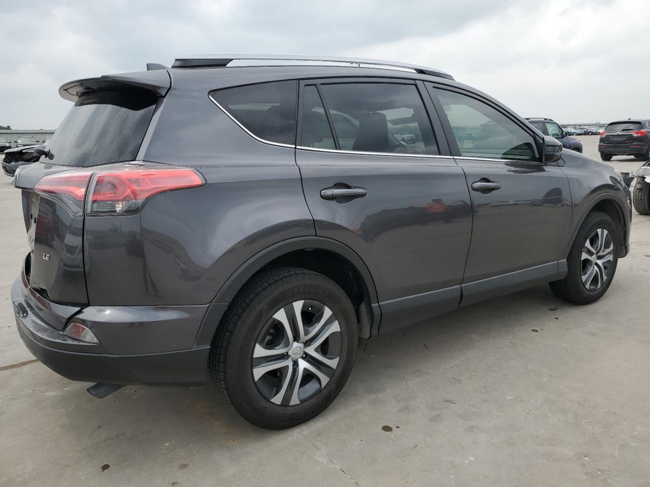 2017 TOYOTA RAV4 LE - Image 3
