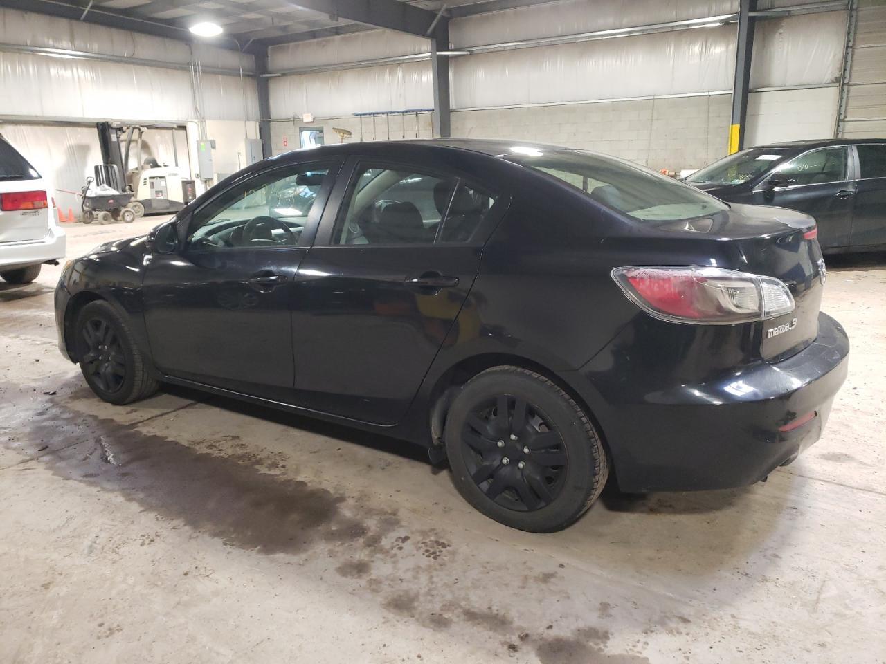 2013 MAZDA 3 I - Фото 2