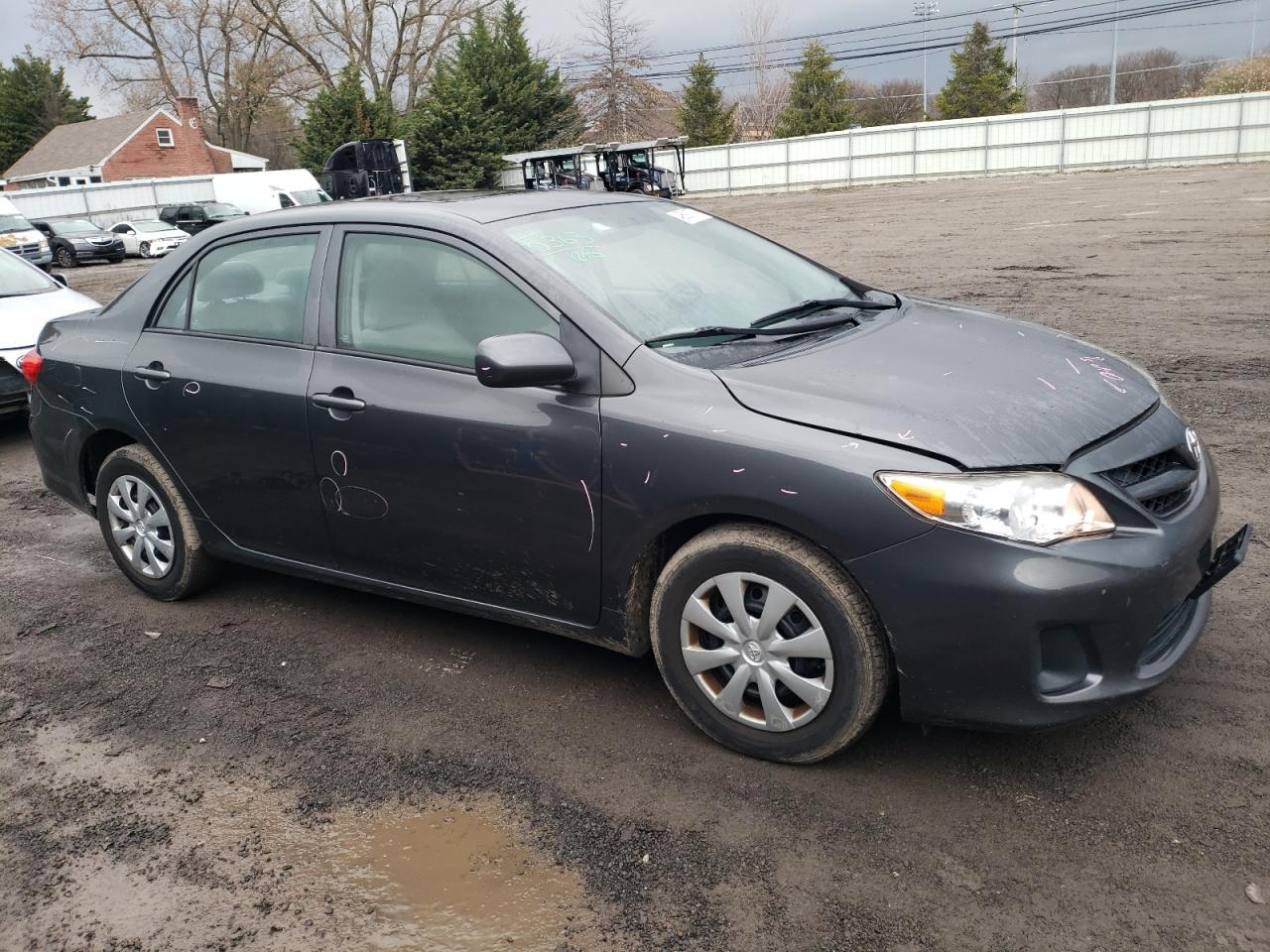 2013 TOYOTA COROLLA BA - Фото 4
