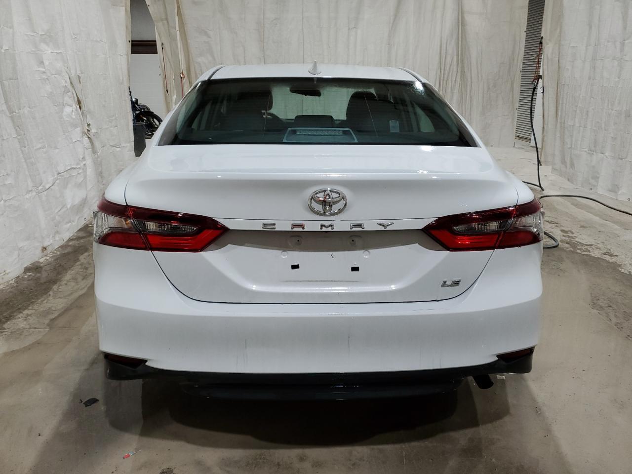 2023 TOYOTA CAMRY LE - Фото 6