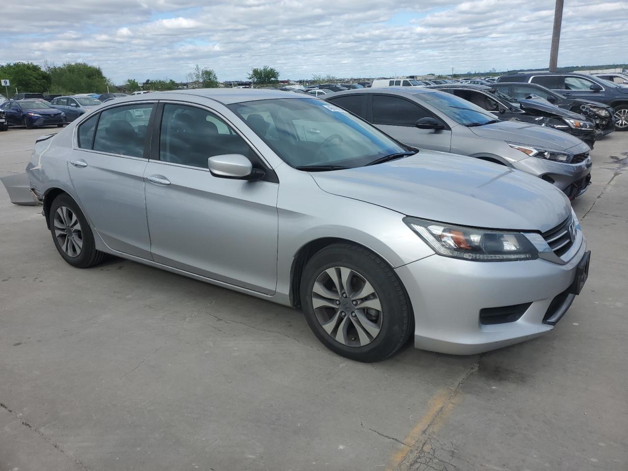 2014 HONDA ACCORD LX - Фото 4