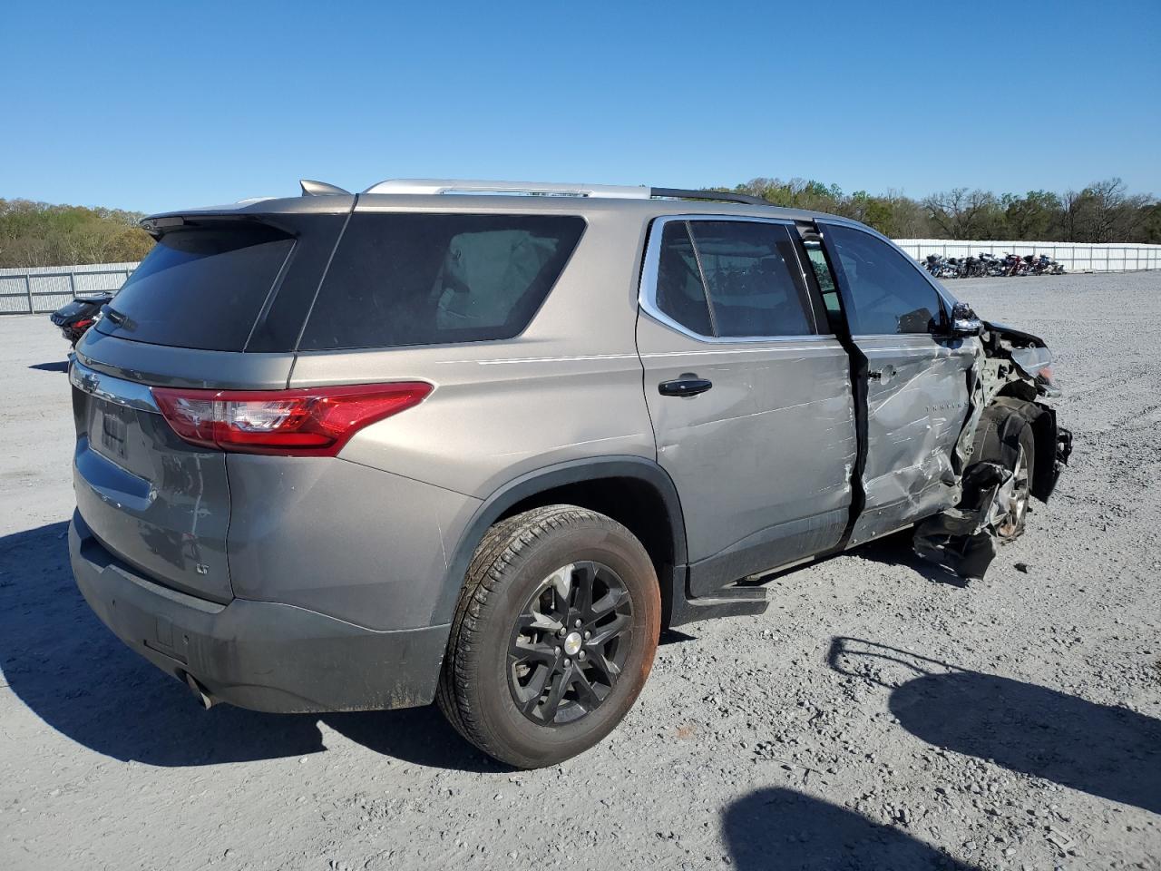 2018 CHEVROLET TRAVERSE L - Image 3