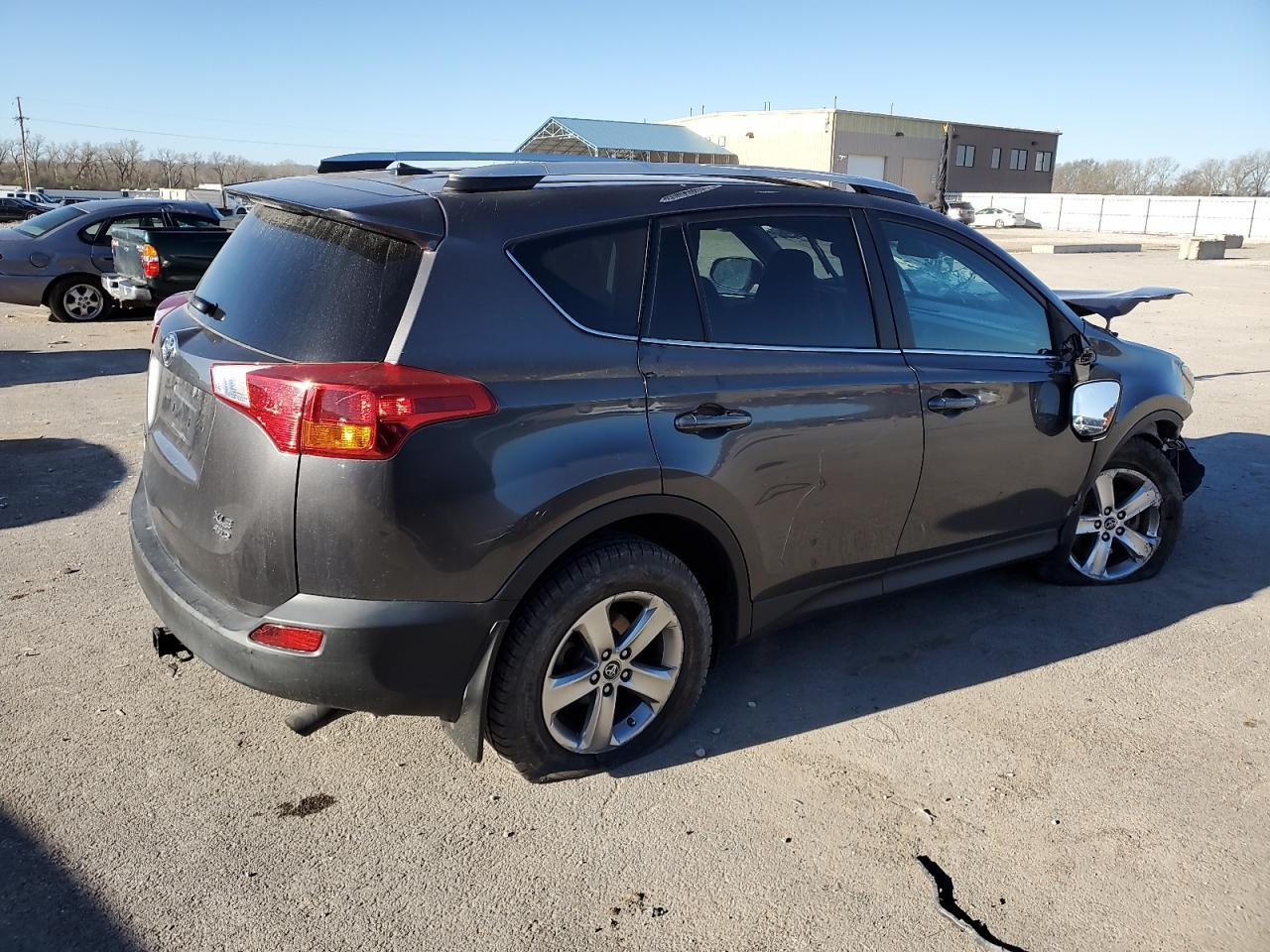 2015 TOYOTA RAV4 XLE - Фото 3