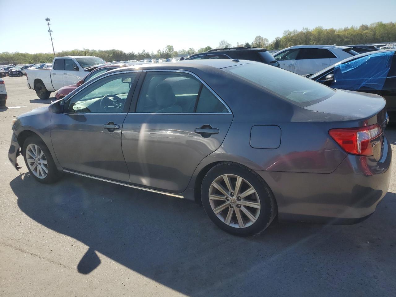 2014 TOYOTA CAMRY L - Image 2