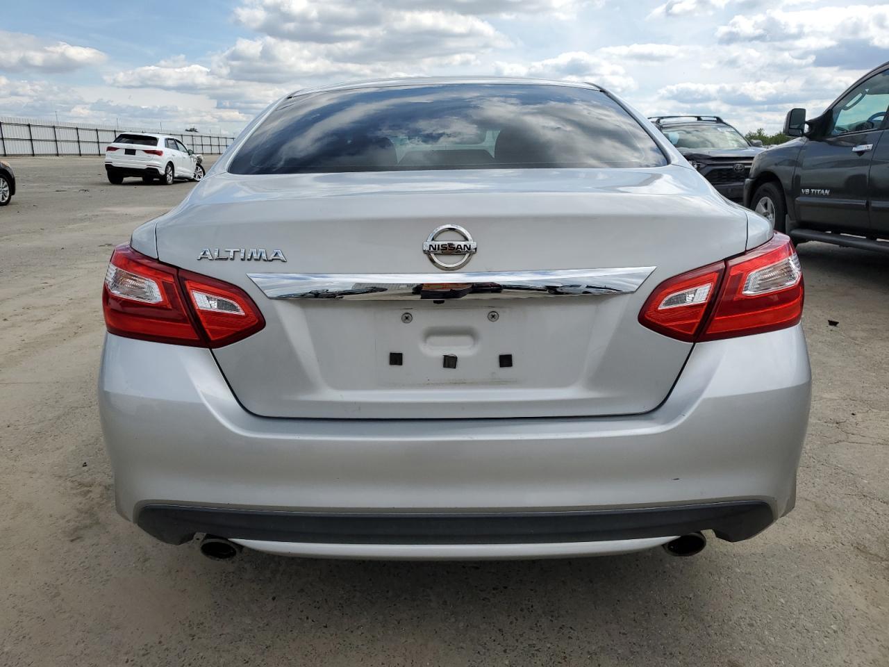 2016 NISSAN ALTIMA 2.5 - Фото 6